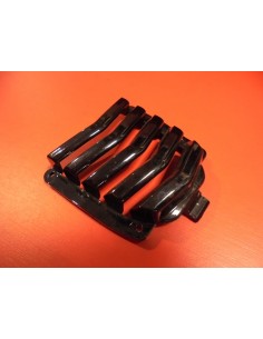 REJILLA CORBATA FRONTAL NEGRA VESPA GTS...