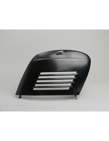 TAPA LATERAL DERECHA MOTOR VESPA...