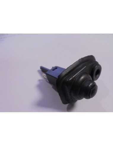 PULSADOR APERTURA PORTON TRASERO PIAGGIO X8,X9...