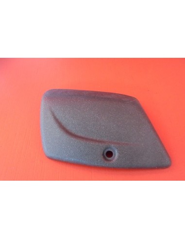 TAPA BOMBA FRENO TRASERO (DERECHO)PIAGGIO X9...