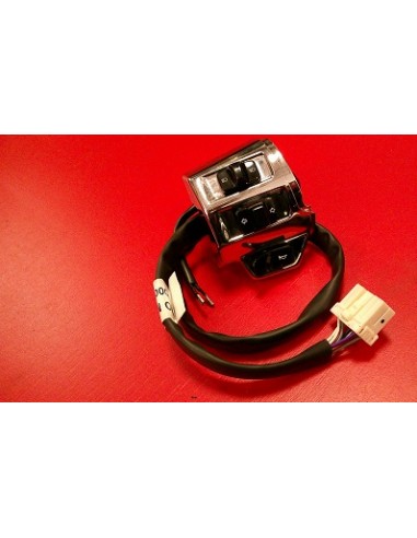 CONMUTADOR IZQUIERDO LUCES/INTERMITENTES VESPA...