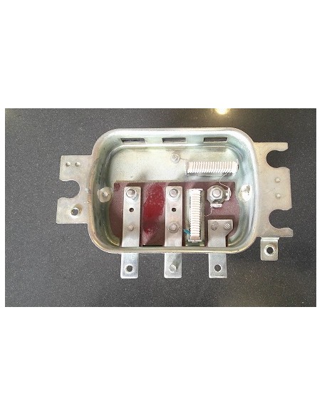 REGULADOR CORRIENTE PIAGGIO APE TM 703 (RECAMBIO NUEVO DE EPOCA)