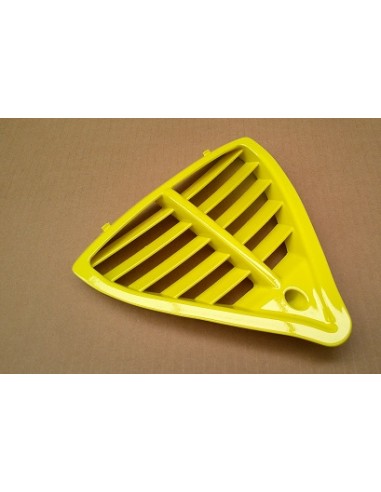 REJILLA FRONTAL AMARILLA PIAGGIO NRG MC3...