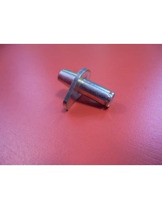 DISTANCIADOR ESTRIBO DERECHO PISO PIAGGIO SKIPPER...