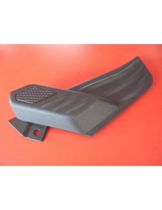 REPOSAPIES TRASERO PISO IZQUIERDO PIAGGIO X10 125-350CC